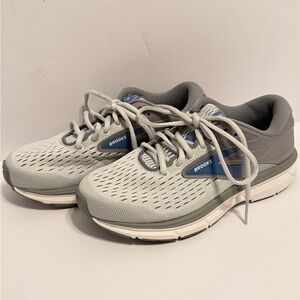 Brooks Women's Gray and Blue Athletic Shoes 6.5 Wide , Like New